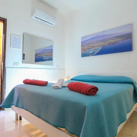 Panzió Bed&fly Near Airport Fontanarossa Bagno Privato In Catania