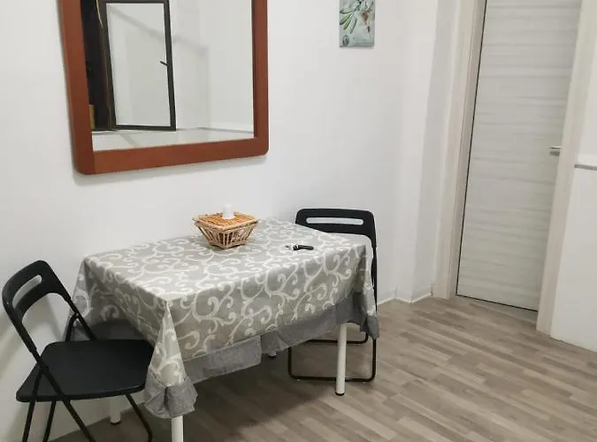 Bed&fly Near Airport Fontanarossa Bagno Privato In 4* Catania