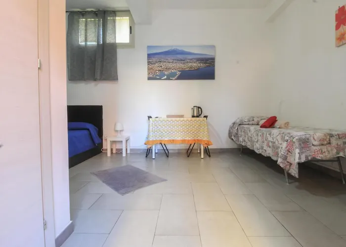 Bed&fly Near Airport Fontanarossa Bagno Privato In 4*
