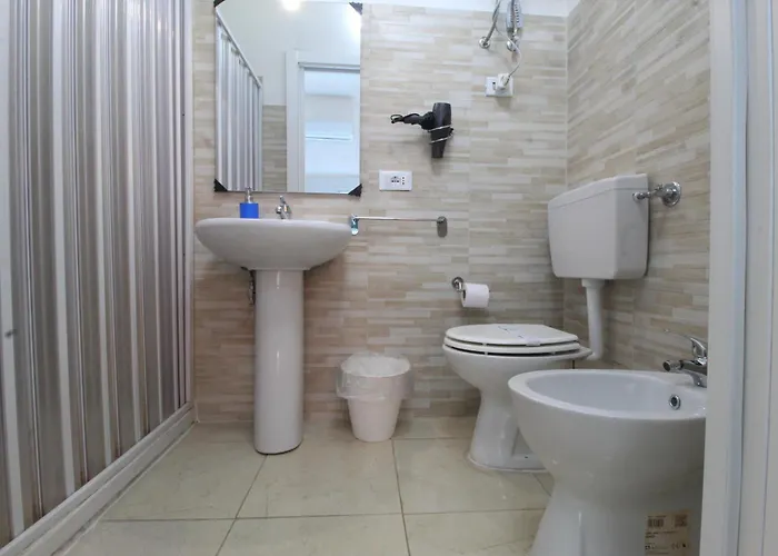 Bed&fly Near Airport Fontanarossa Bagno Privato In Bed and breakfast