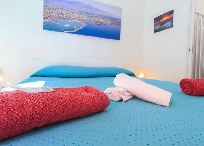 Bed&fly Near Airport Fontanarossa Bagno Privato In Bed and breakfast 4*