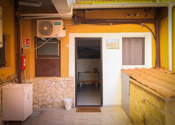 Bed and breakfast Bed&fly Near Airport Fontanarossa Bagno Privato In